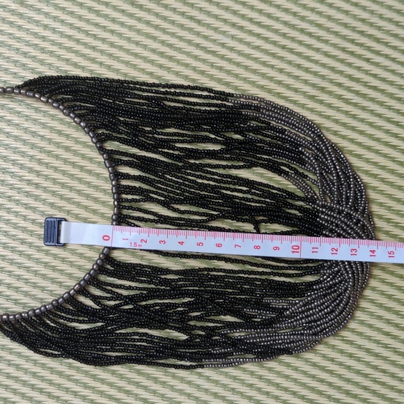 Beaded fringe choker - Picture 3 of 3